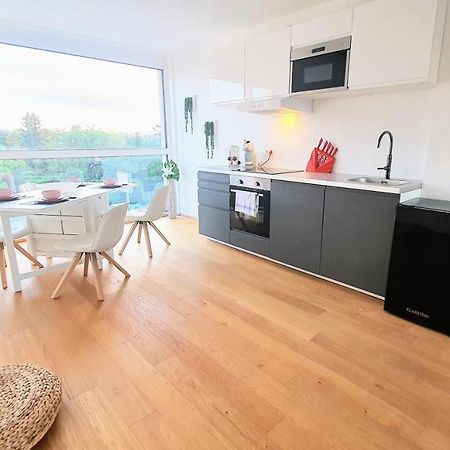 Rooftop Terrace, Free Garage Parking And Pool! Vienna Exterior photo